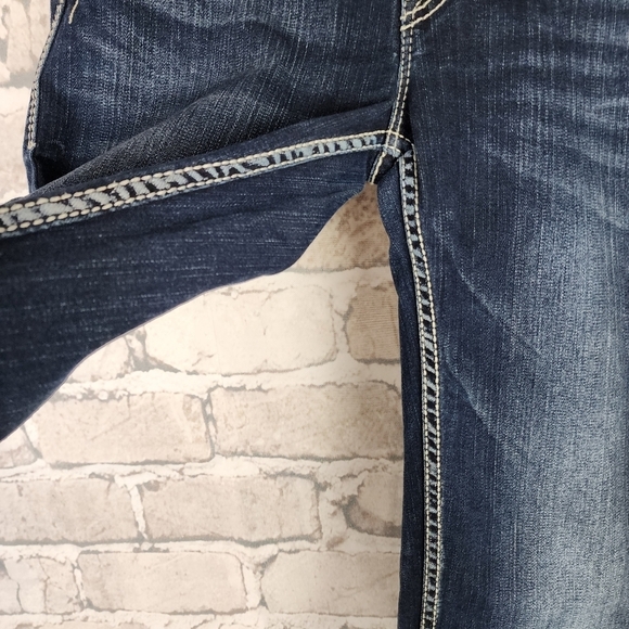 Silver Jeans Tuesday Low Rise Factory Fade Whiskered Size W29/L33 Dark Wash - Picture 9 of 16